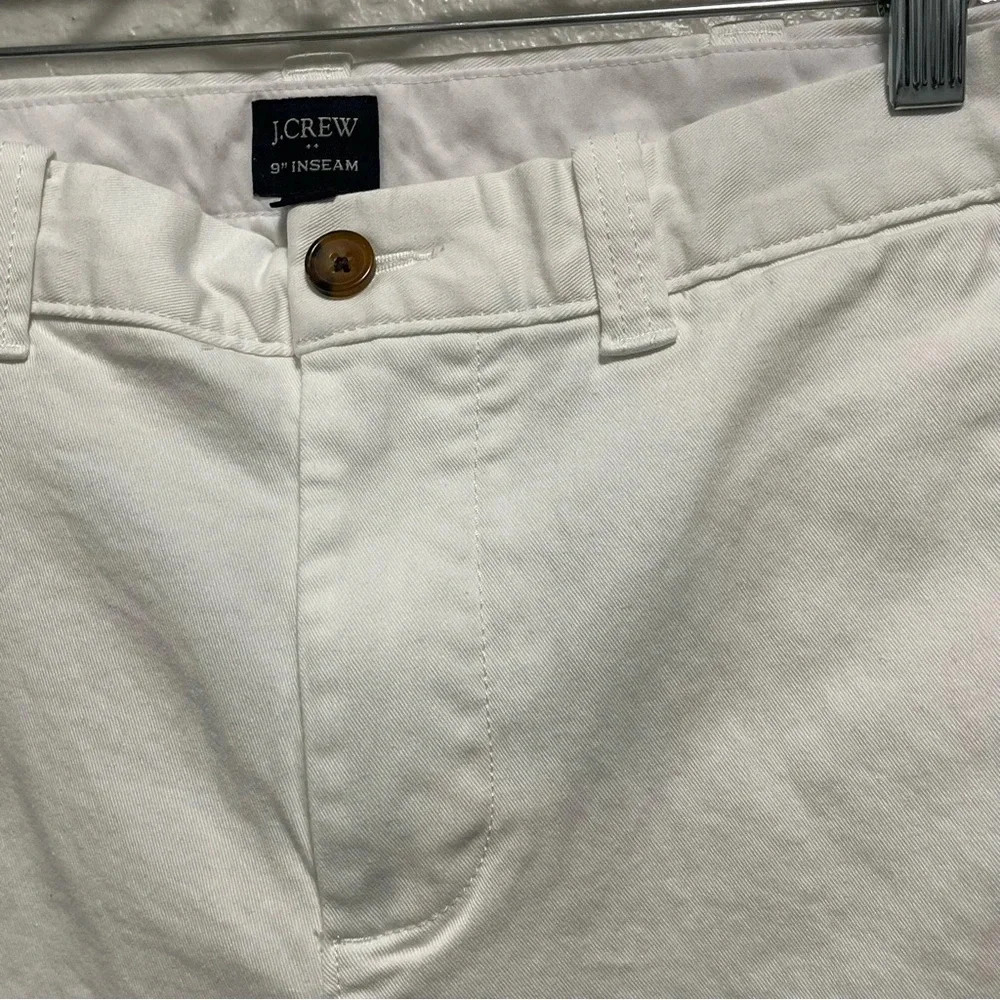 J.Crew 9 inch White flex chino short size 30 - Picture 3 of 5
